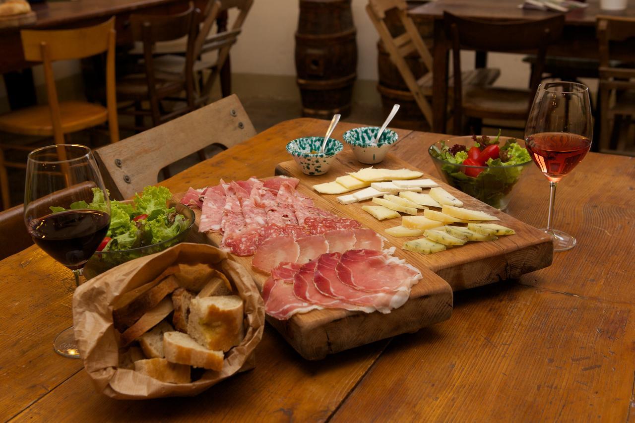 Tenuta Di Capezzana Bed & Breakfast Seano Екстериор снимка