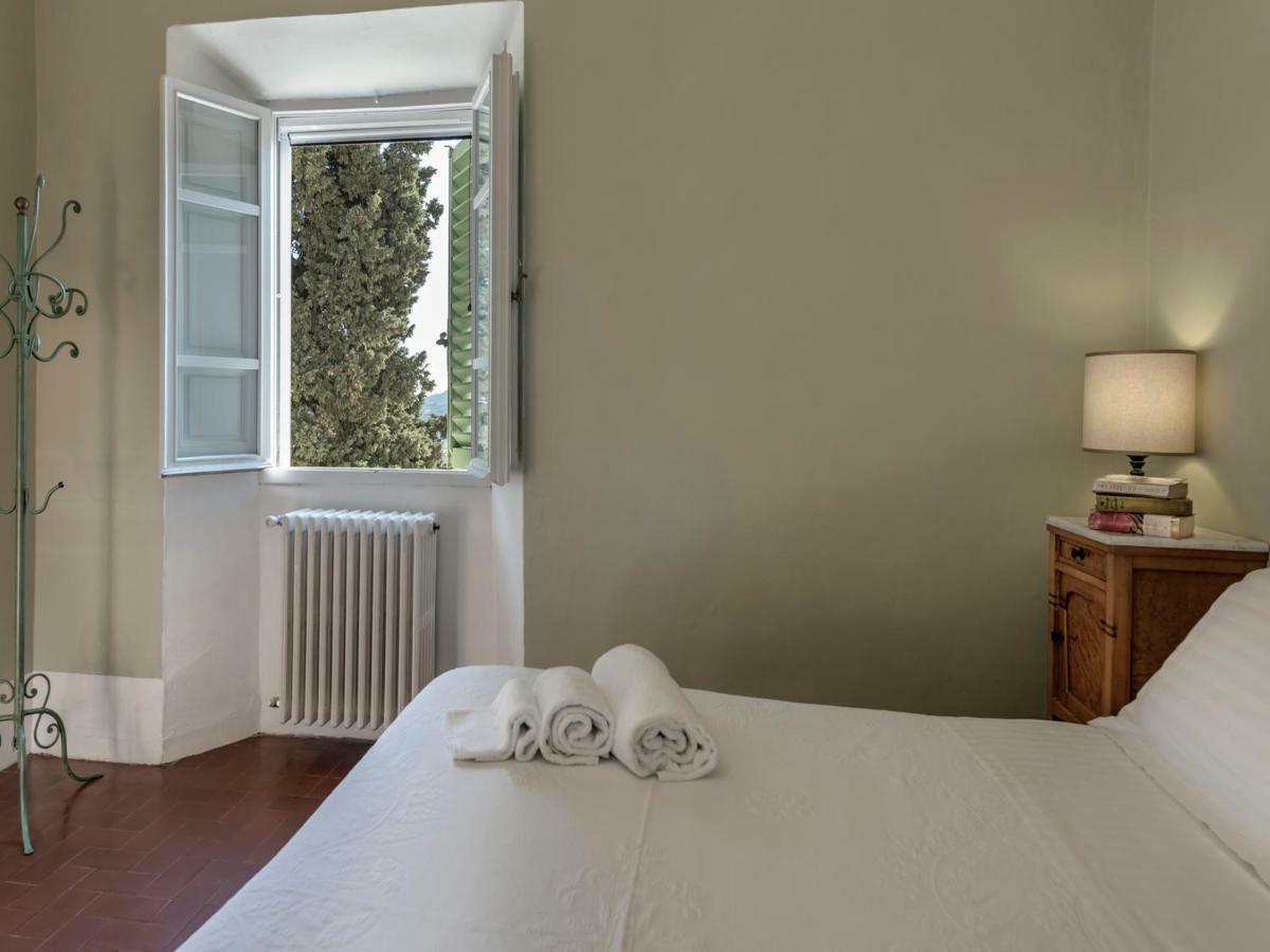 Tenuta Di Capezzana Bed & Breakfast Seano Екстериор снимка